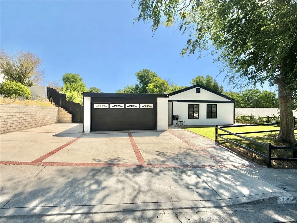 28038 Lakehurst — photo