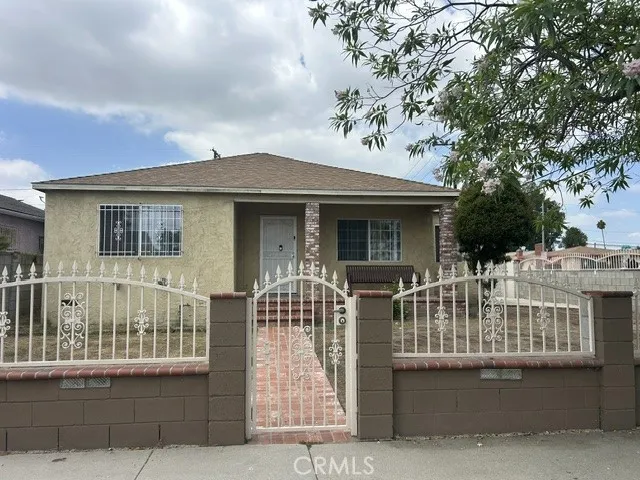 1301 S Castlegate, Compton, CA 90221 — photo 2
