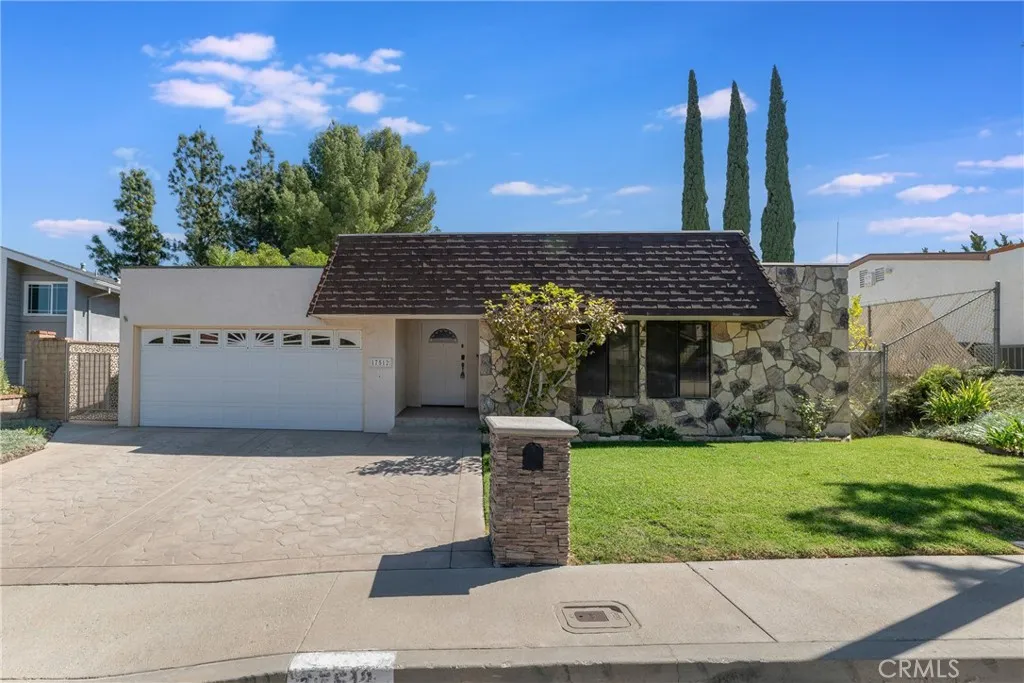 17512 Tuscan Drive — photo
