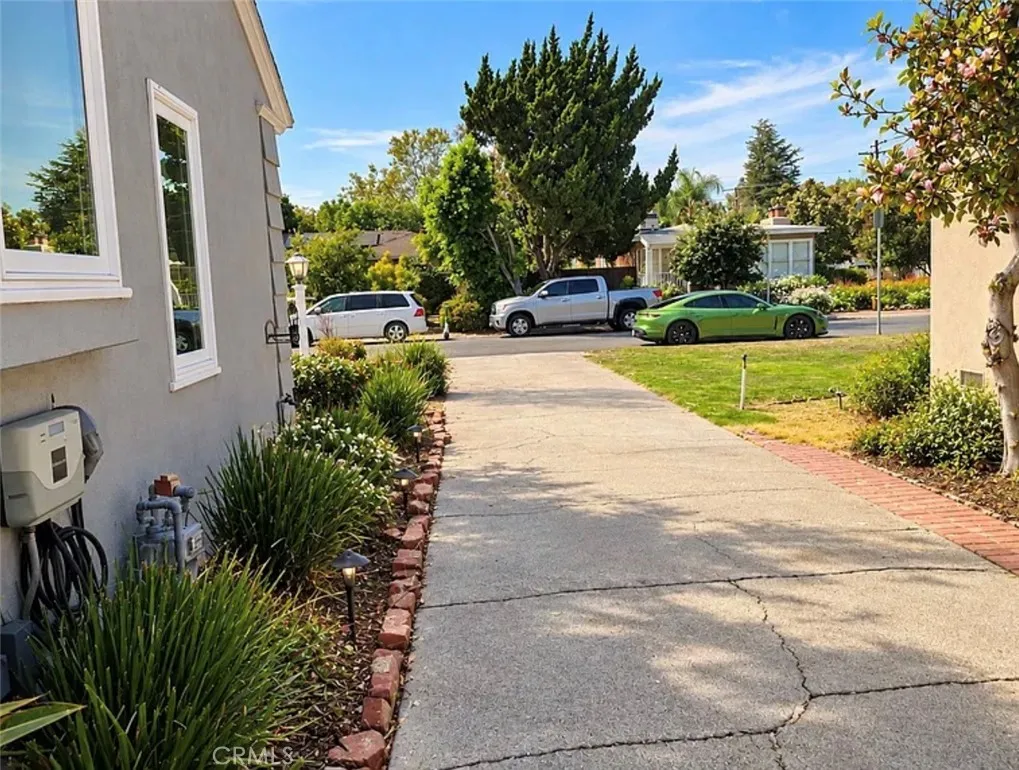 6548 Colbath, Van Nuys, CA 91401 — photo 3