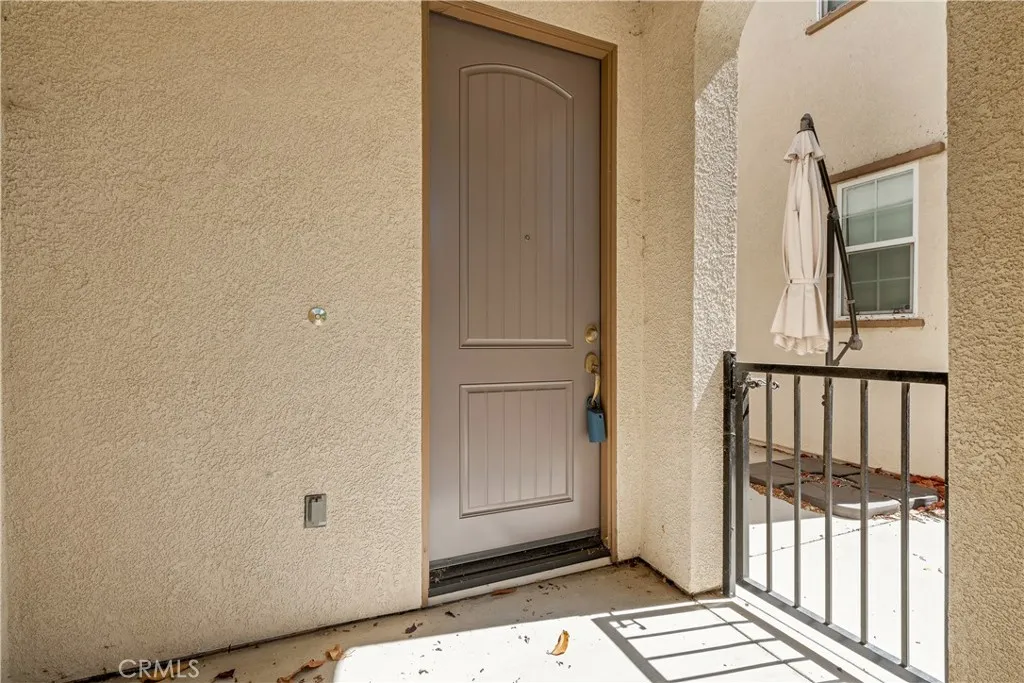 629 Forest Park, Oxnard, CA 93036 — photo 2