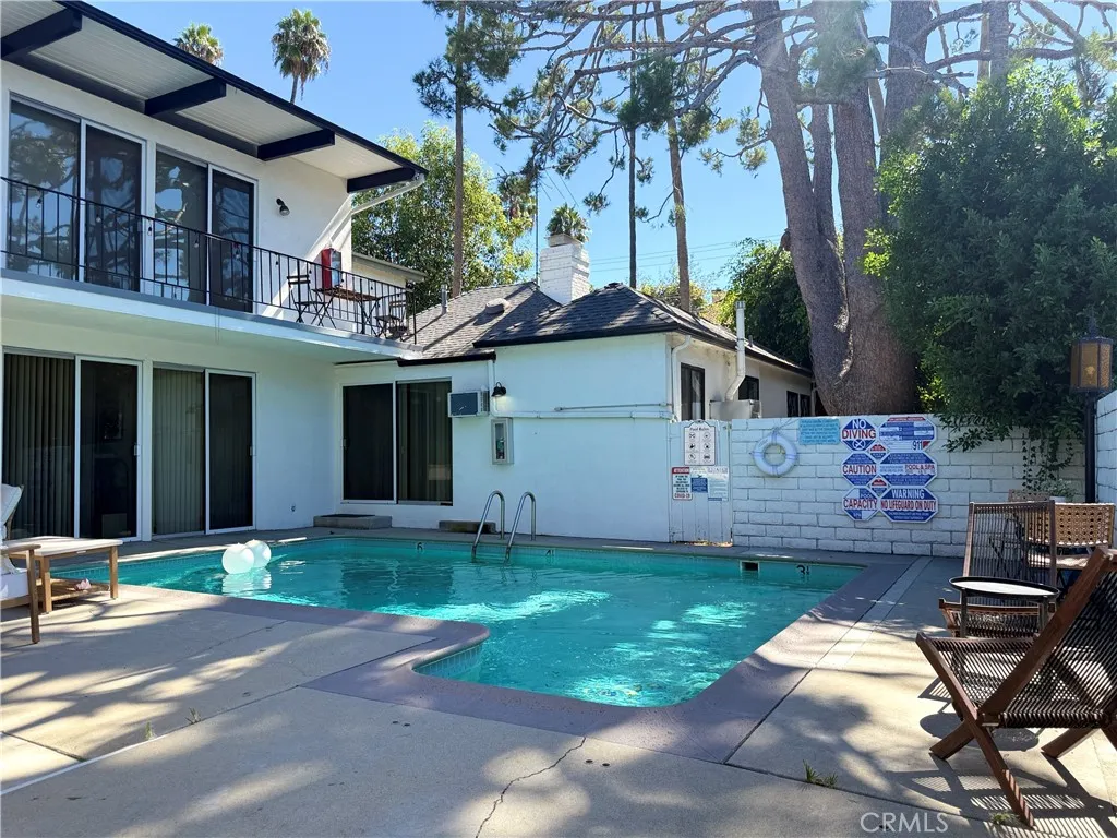 13223 Moorpark Street Unit 3 — photo