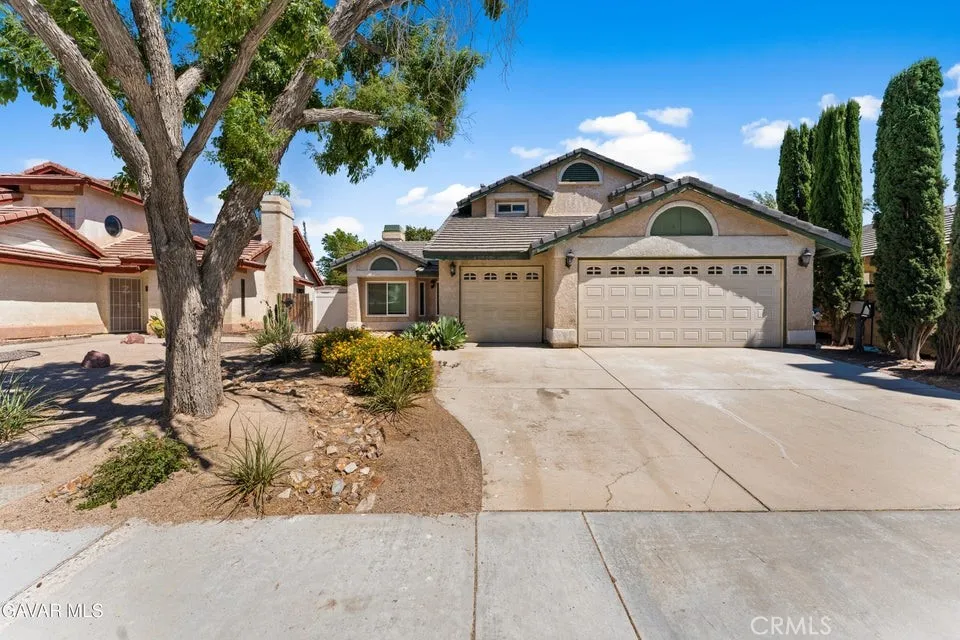 42910 Burlwood — photo