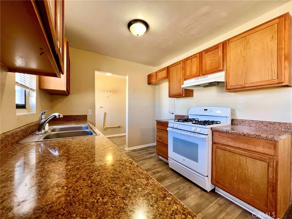 44118 Kingtree, Lancaster, CA 93534 — photo 2