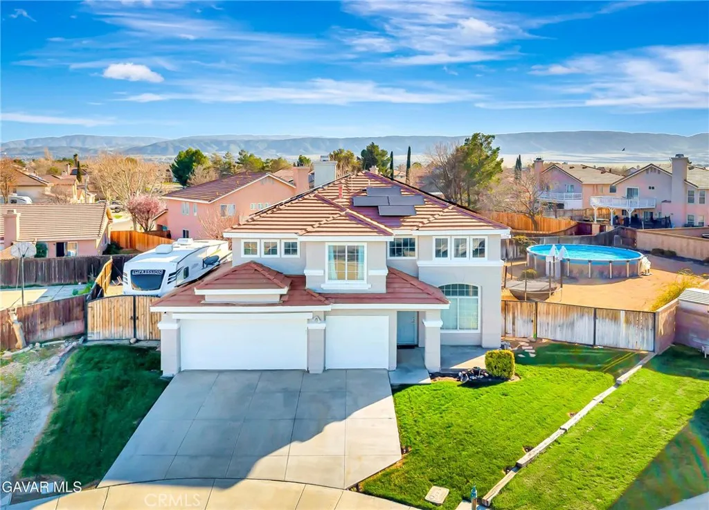 44241 Tahoe — photo