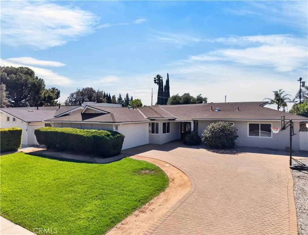 18408 Tribune Street — photo