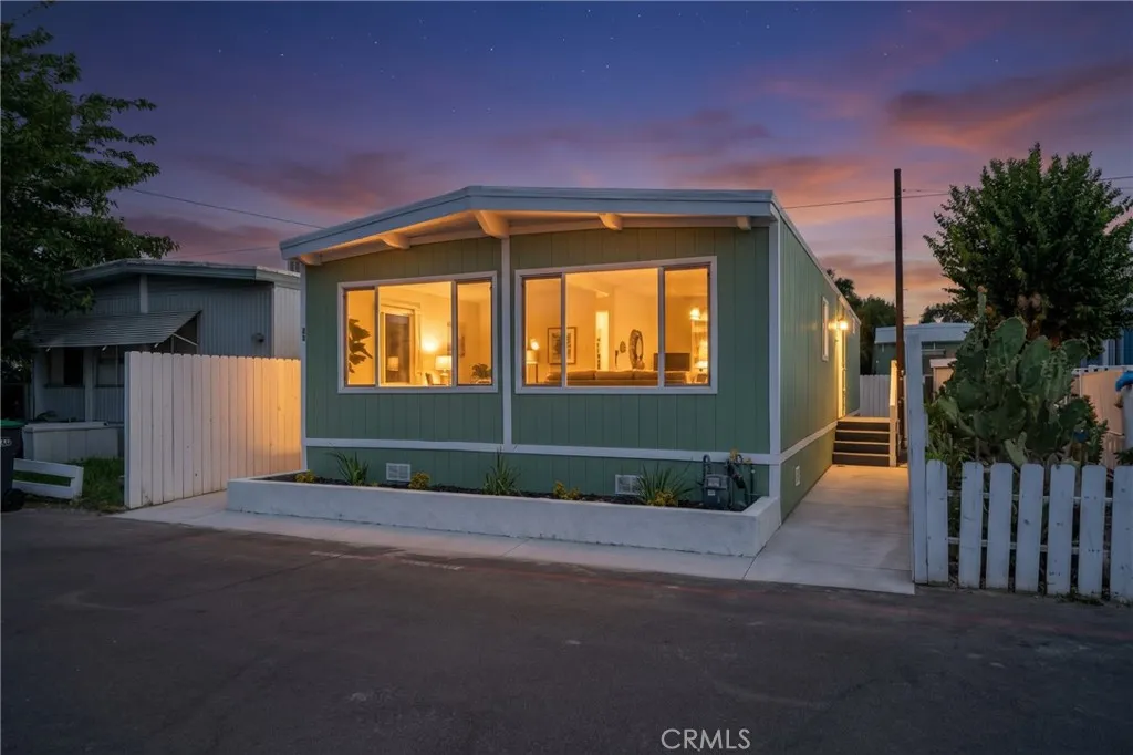 3157 E I #E2, Lancaster, CA 93535 — photo 3