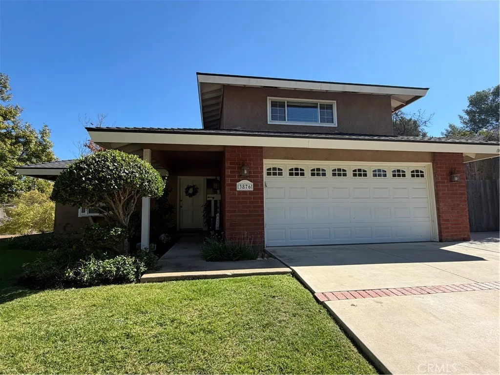 3876 Crownhaven Court — photo