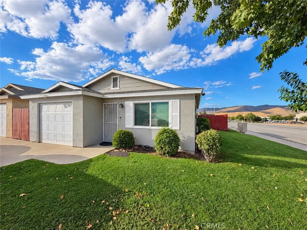 1101 Cherry Lane, Tehachapi, CA 93561 — photo 2