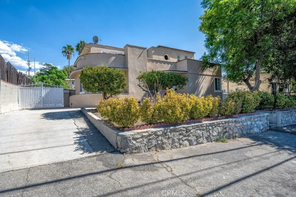 10260 Tujunga Canyon, Tujunga, CA 91042 — photo 3