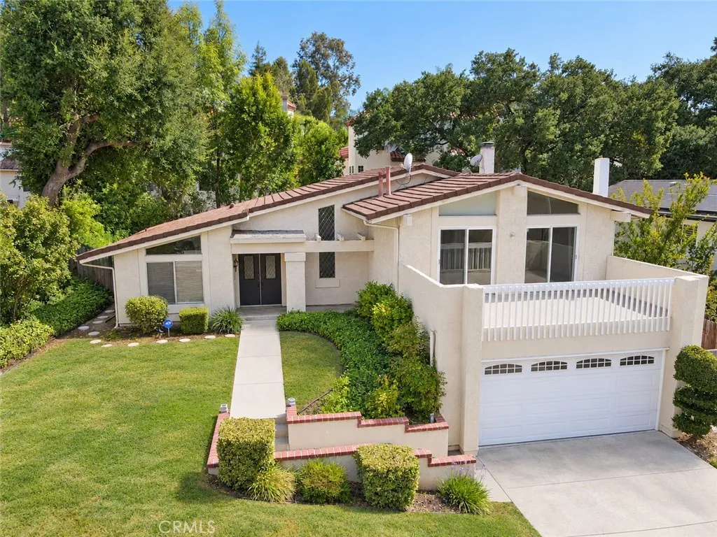 22840 Sparrowdell — photo