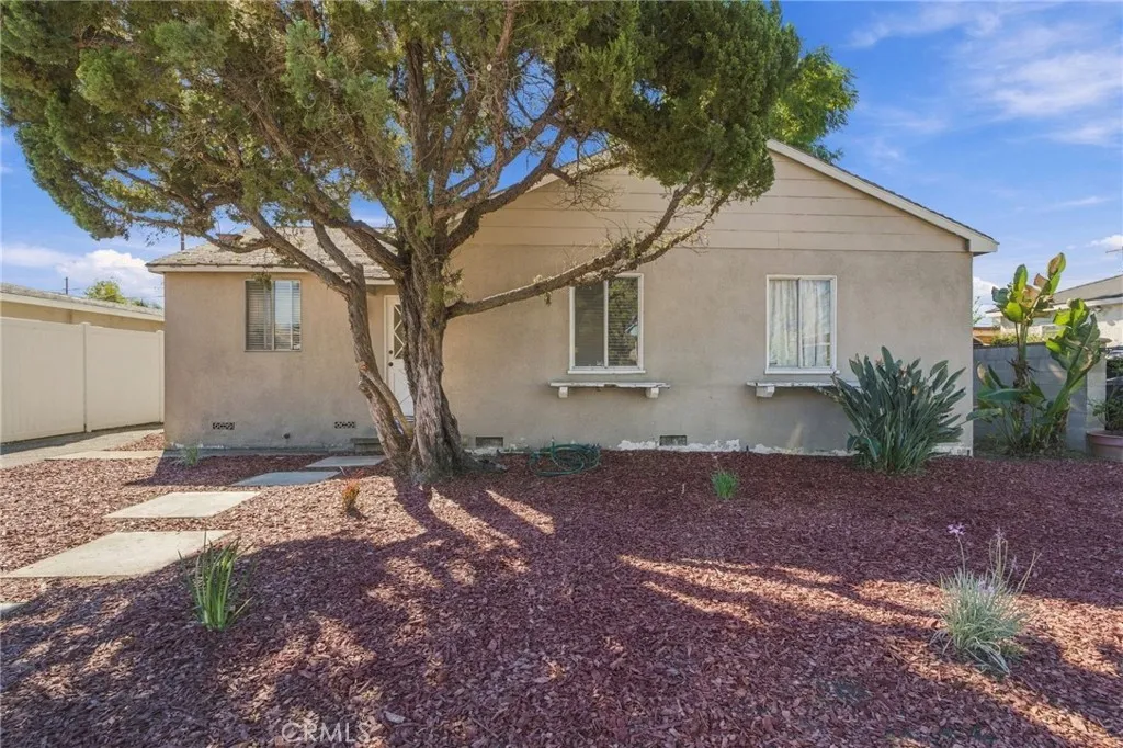 12410 Lull Street — photo