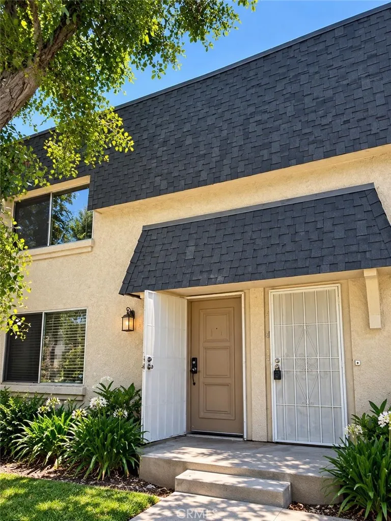 6511 Wystone Avenue Unit 3 — photo