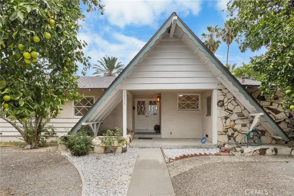 18619 Nordhoff — photo