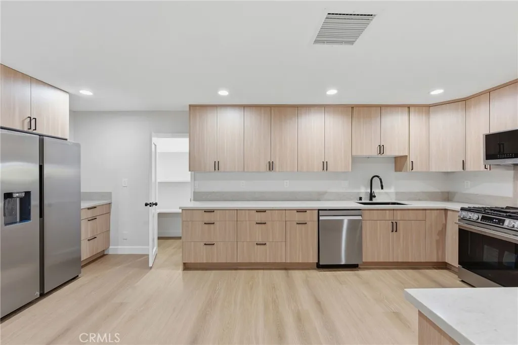 1500 Pisco, Oxnard, CA 93035 — photo 2