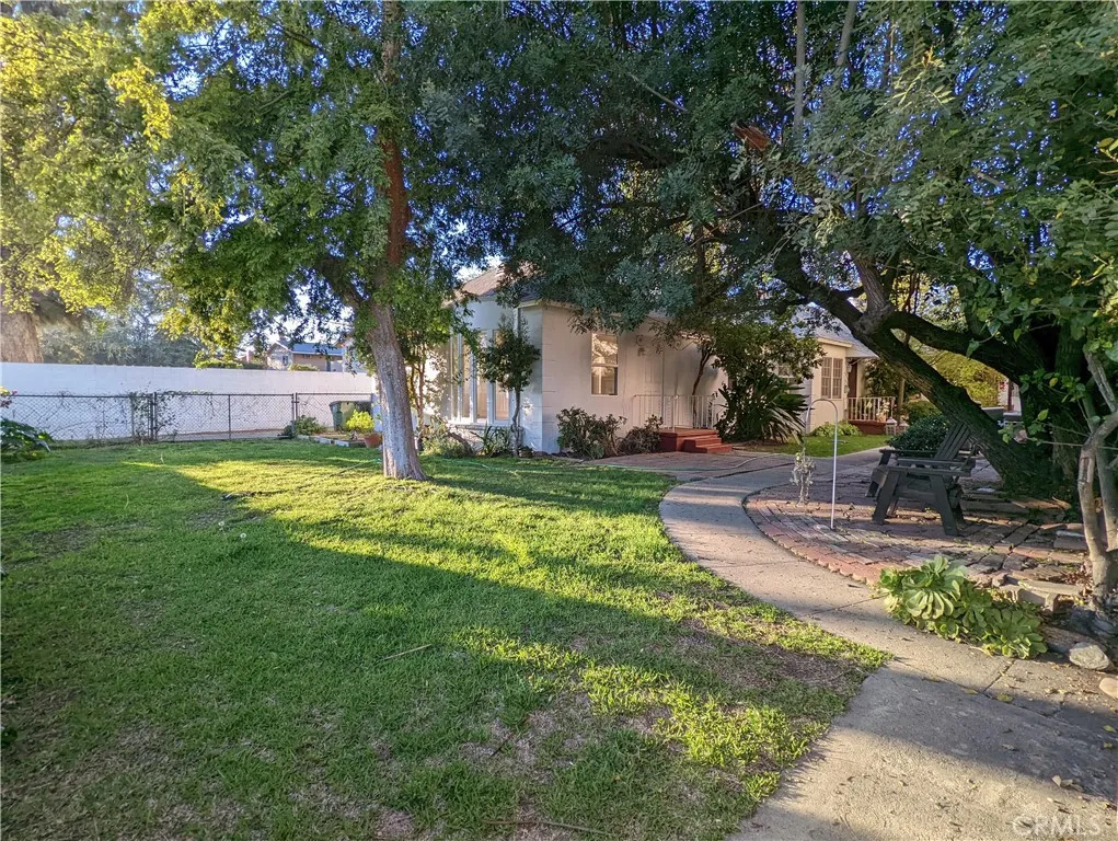 10929 Whipple Street Unit 10929 — photo
