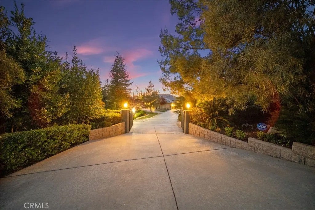 38565 Celine Cove — photo