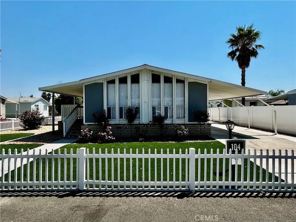 21100 State St 104 — photo