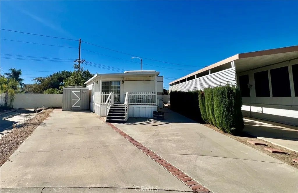 1295 S Cawston 354 — photo