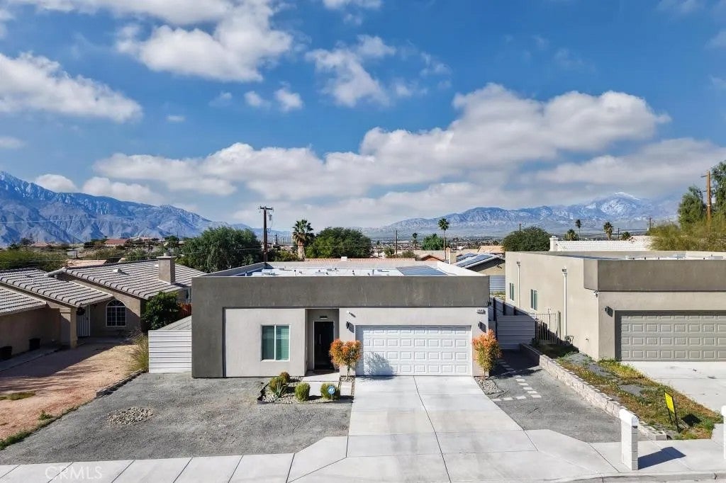 13645 Quinta — photo