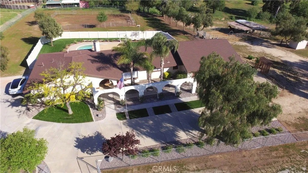37790 Los Alamos Road — photo