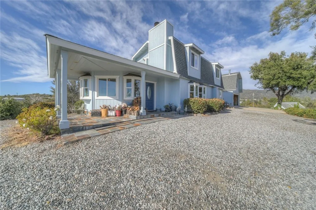 38375 Hill — photo