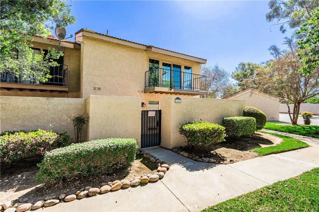 7088 Seville, Riverside, CA 92504 — photo 2