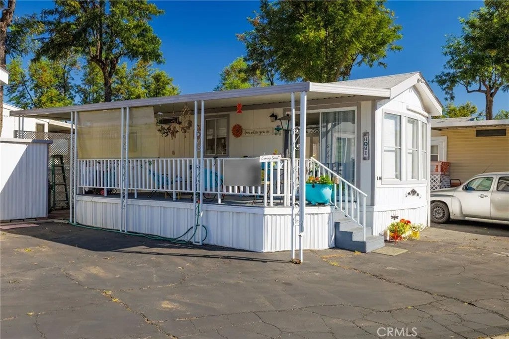 2750 W Acacia L14 — photo