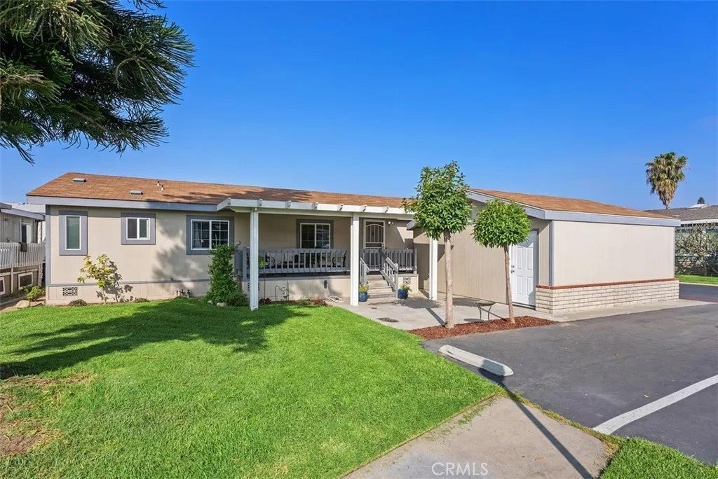 5815 E La Palma East 302 — photo