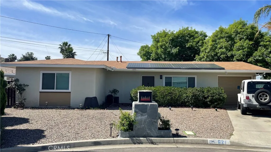 621 Palmer Street — photo