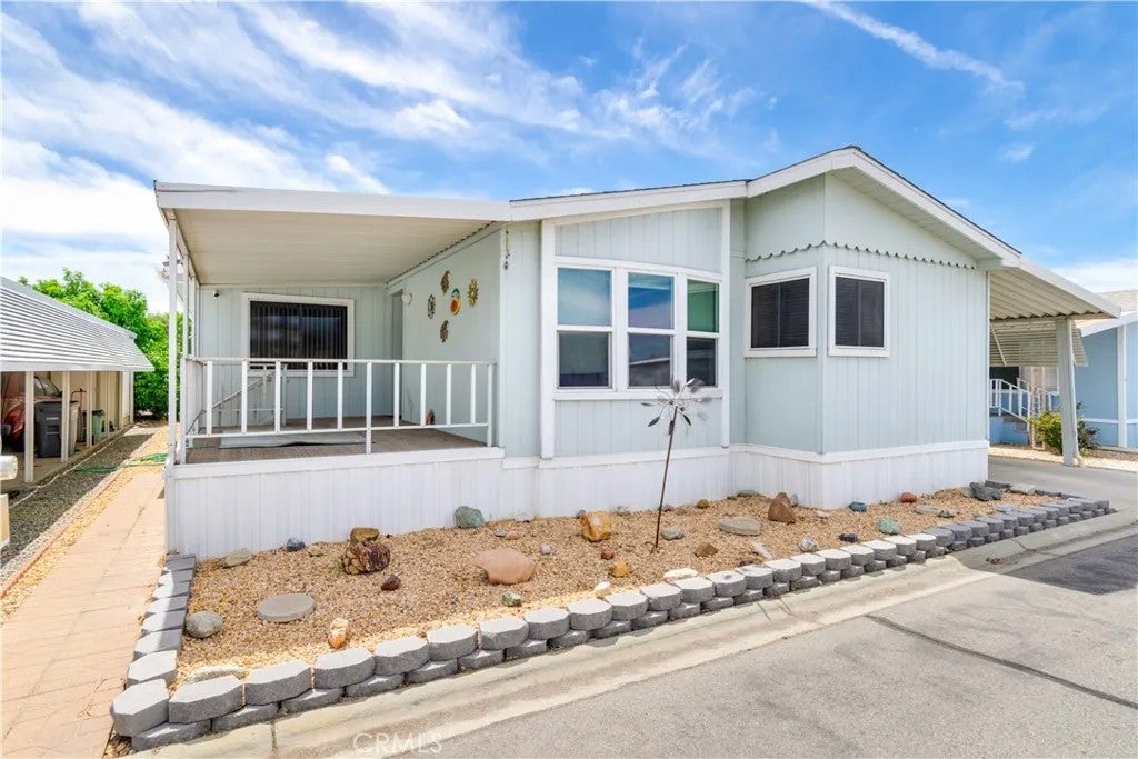 5001 Florida 724 — photo