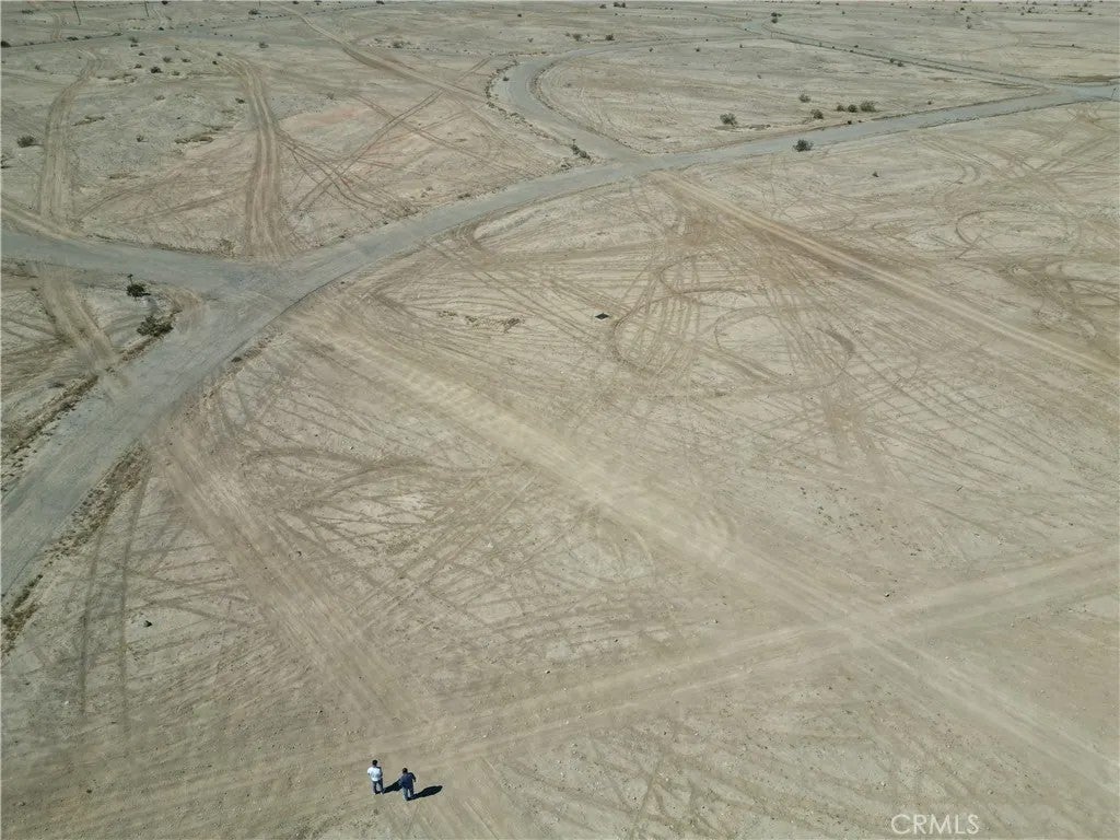 2086 Loop, Thermal, CA 92274