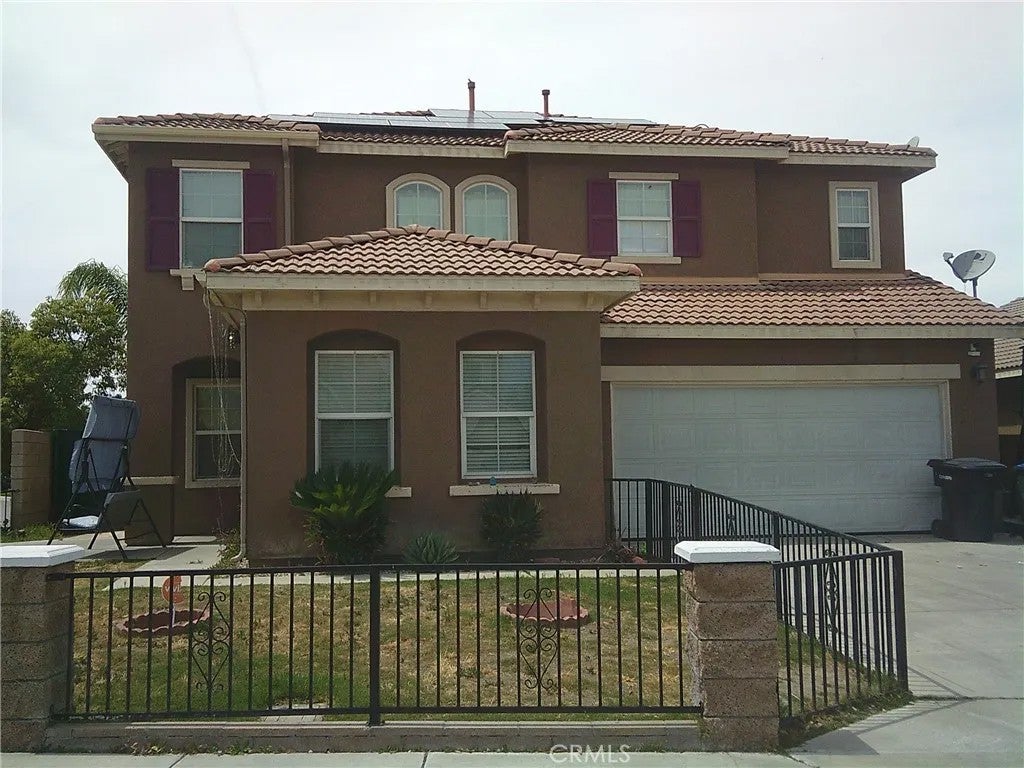 1922 Byron Street — photo