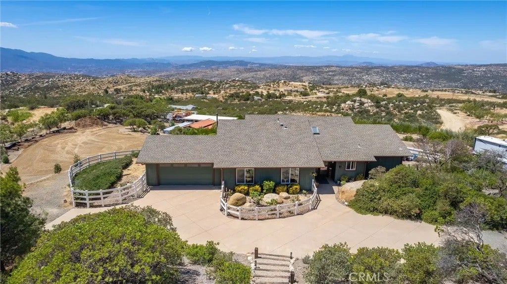 40230 Crazy Horse Canyon Road — photo