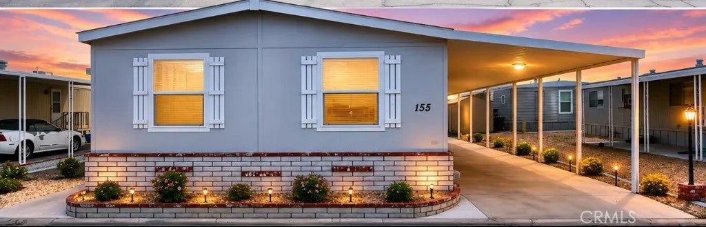 2205 W Acacia 155 — photo