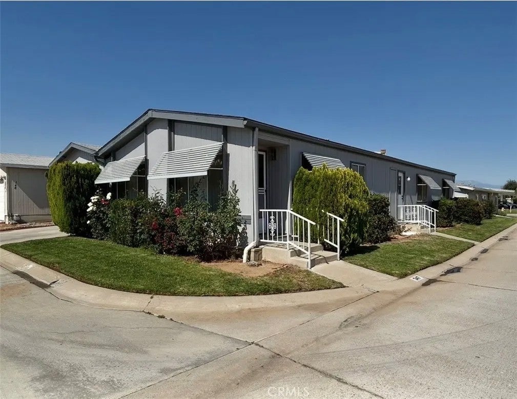 27250 Murrieta 347 — photo