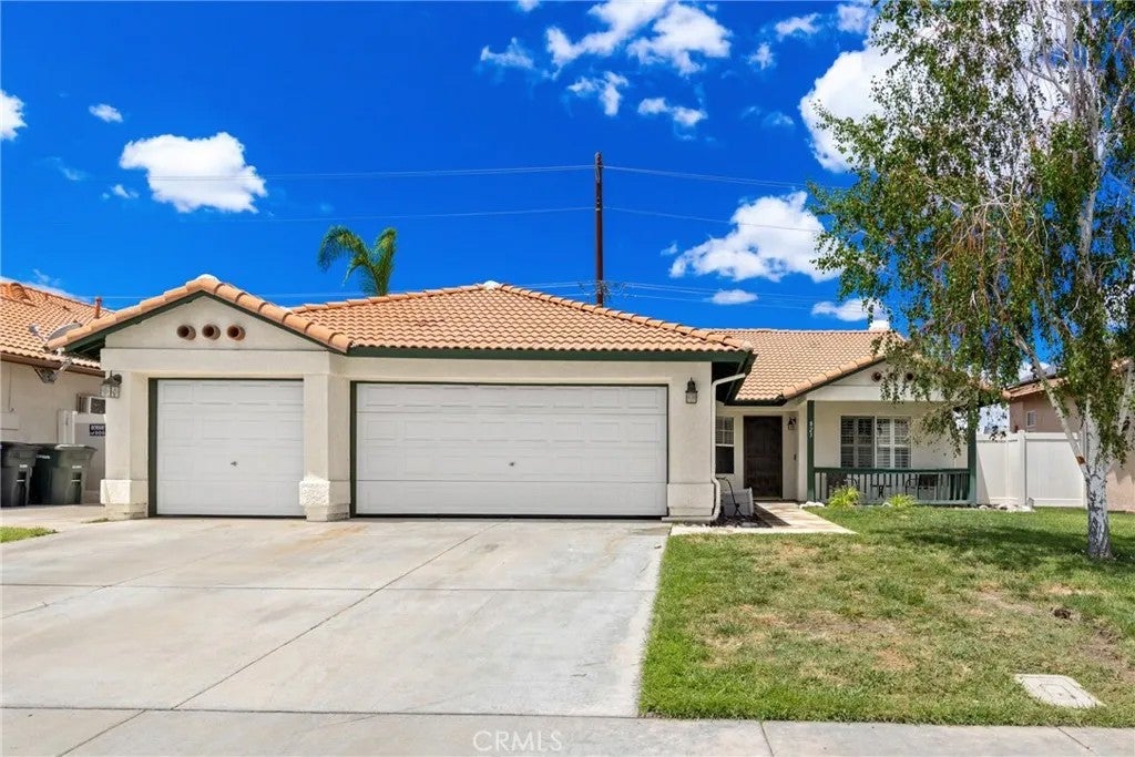 823 Pike Drive — photo