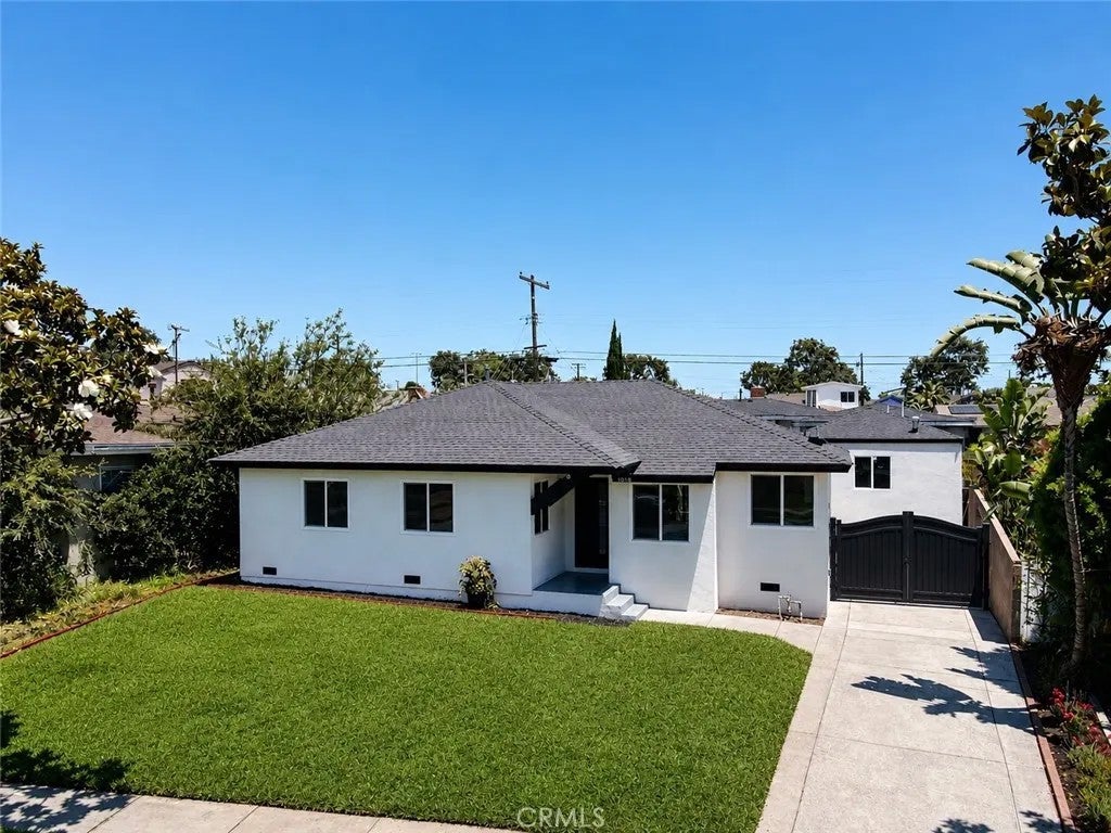 11018 S Chanera — photo