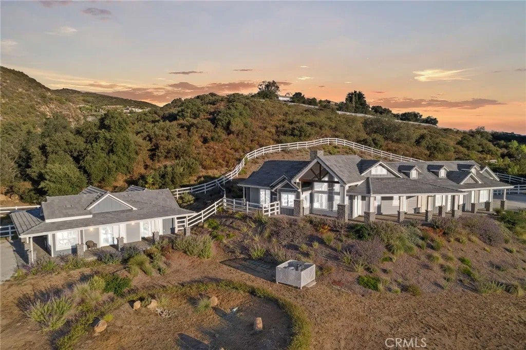 37492 Calle De Lobo — photo