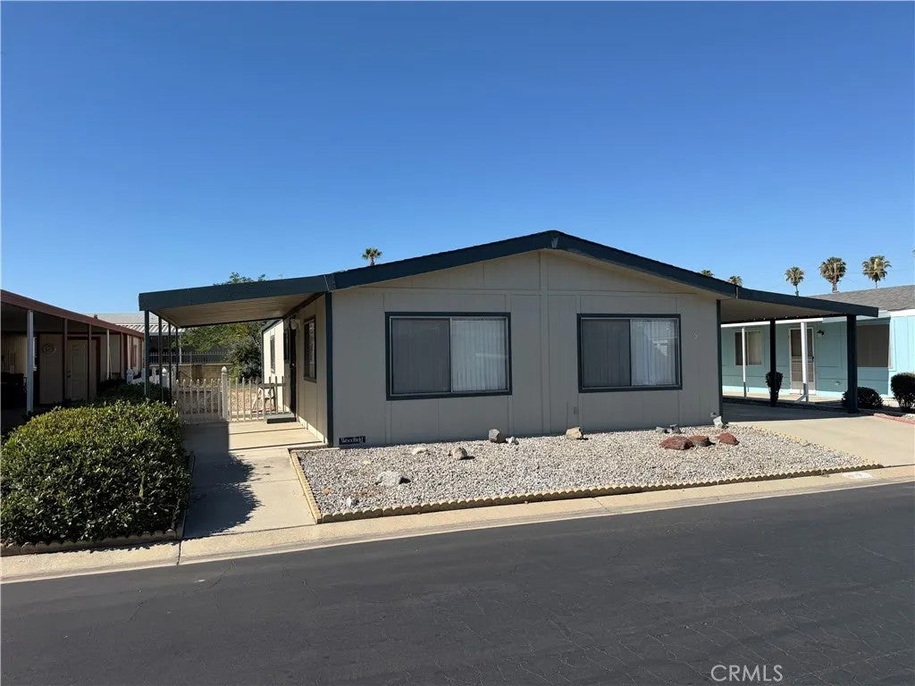 1250 N Kirby 9 — photo