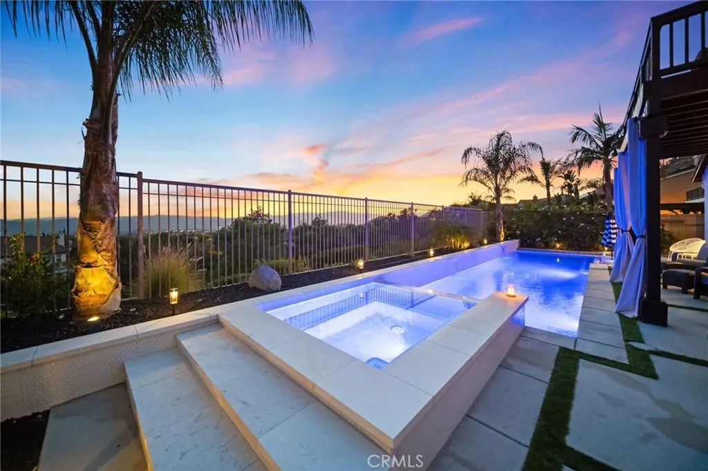 35685 Abelia — photo