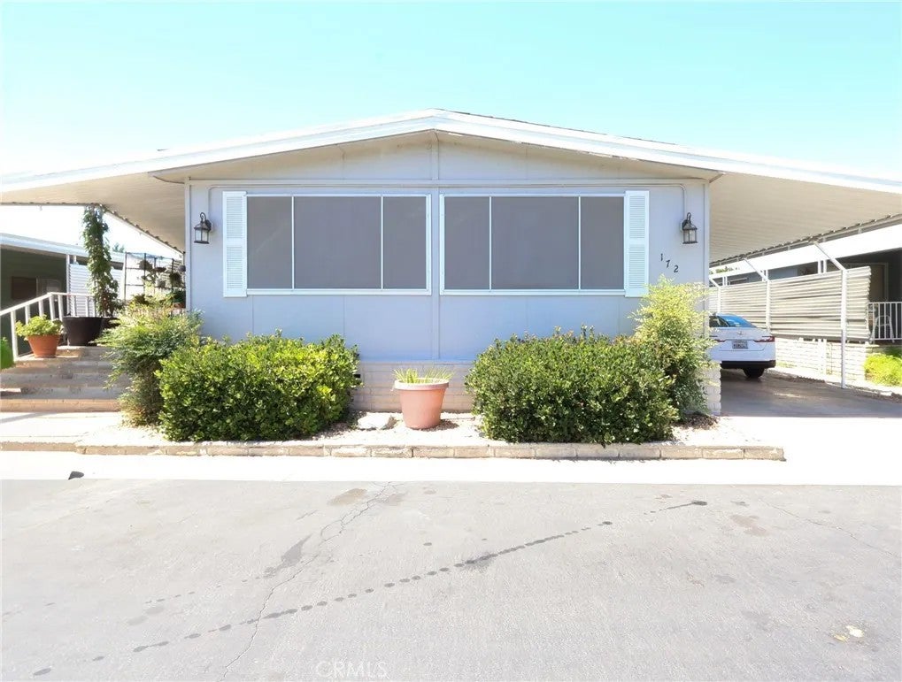 2230 Lake Park 172 — photo
