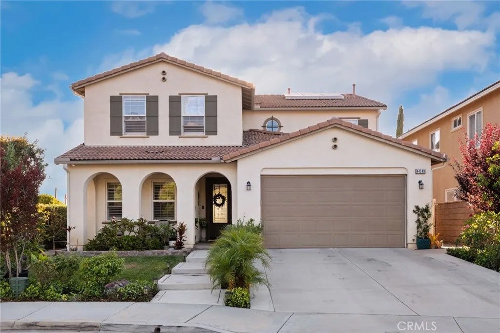 44349 Phelps Street — photo