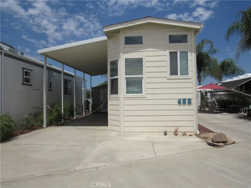 1295 S Cawston 462 — photo