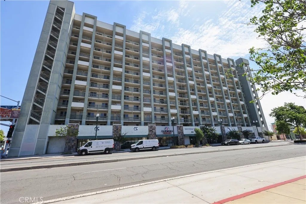 801 National City 308 — photo