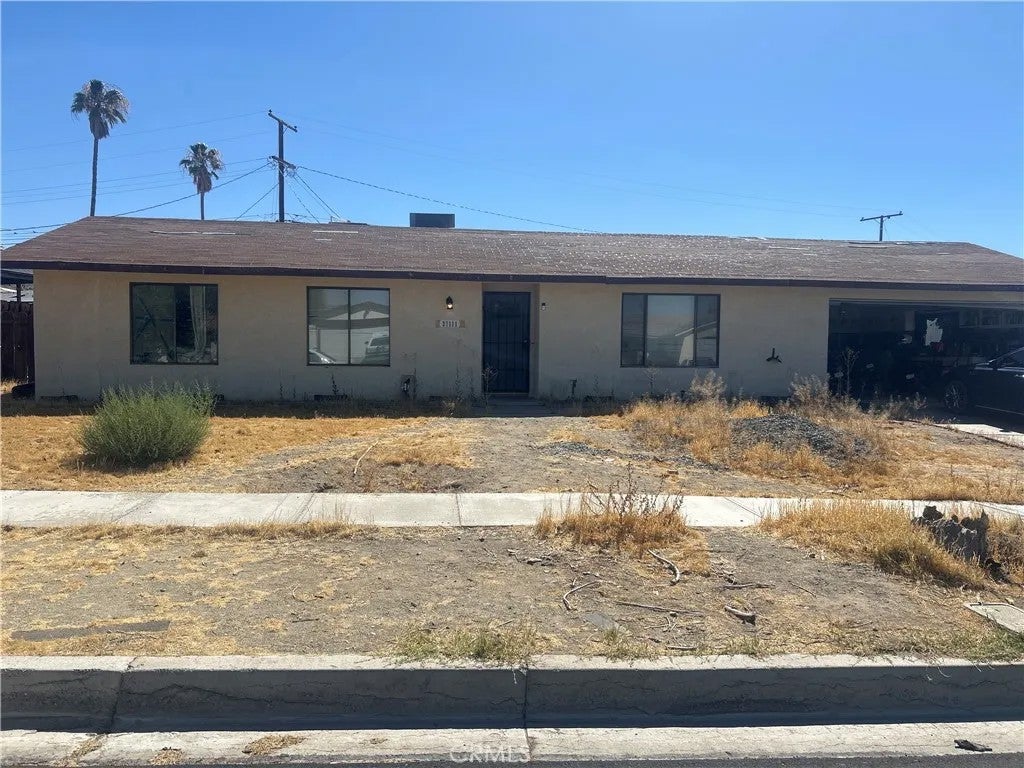 37111 Torres — photo