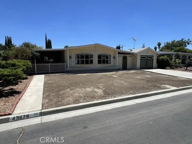 43679 Elliot Court — photo