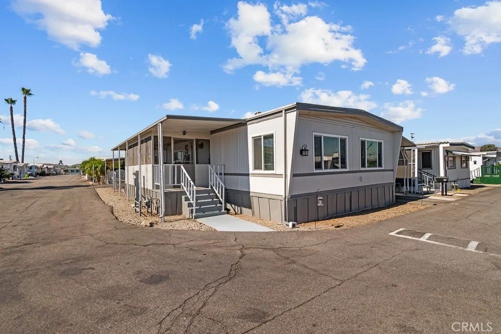 27150 Shadel 59 — photo