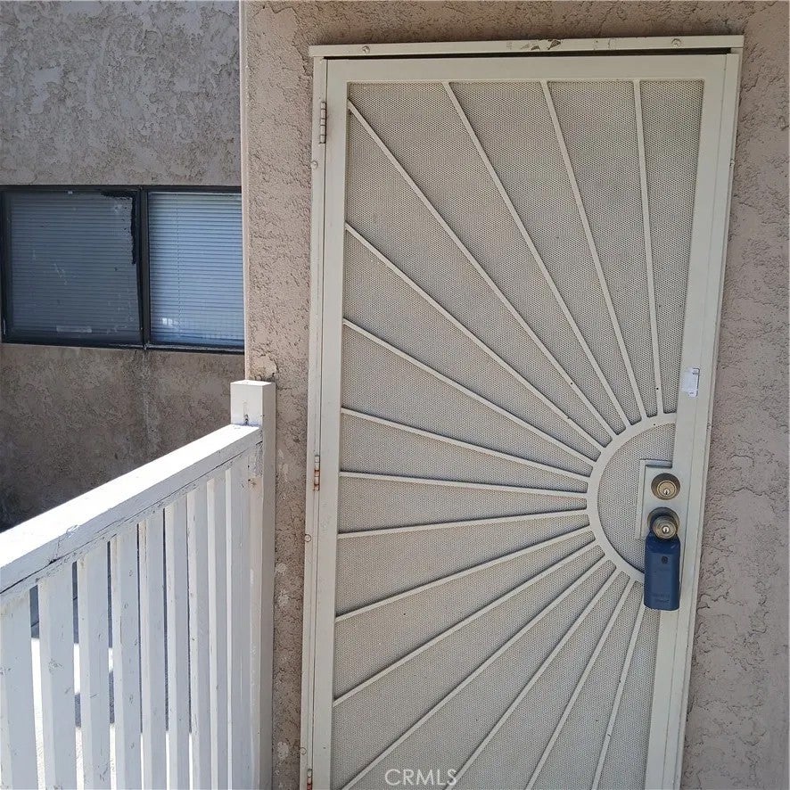 2449 West Acacia Avenue — photo