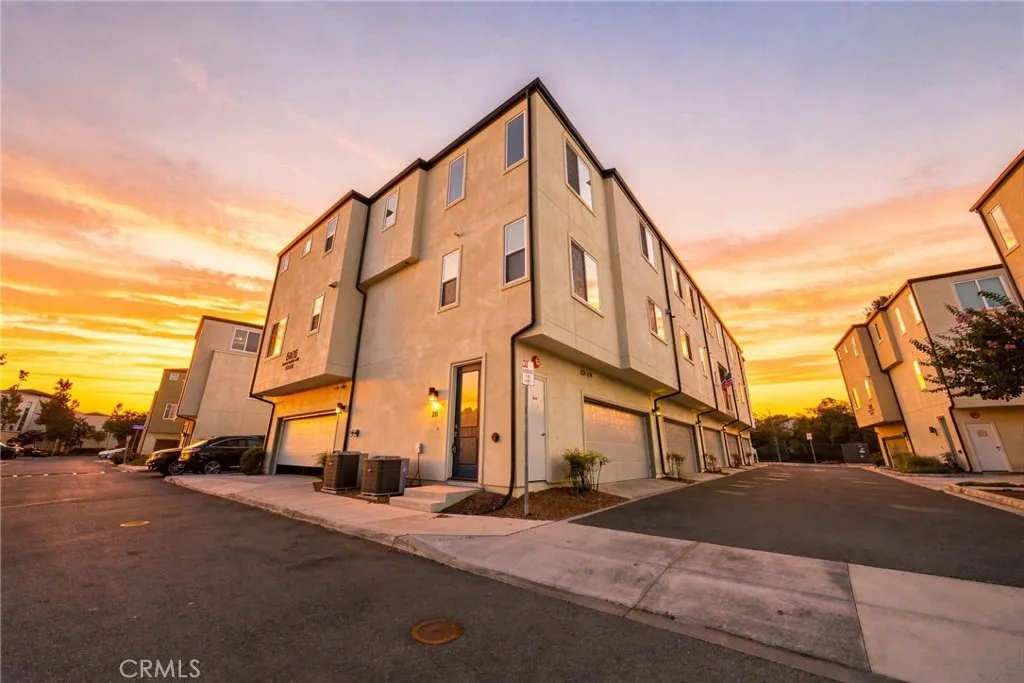 5406 Beach Bluff Unit 213 — photo